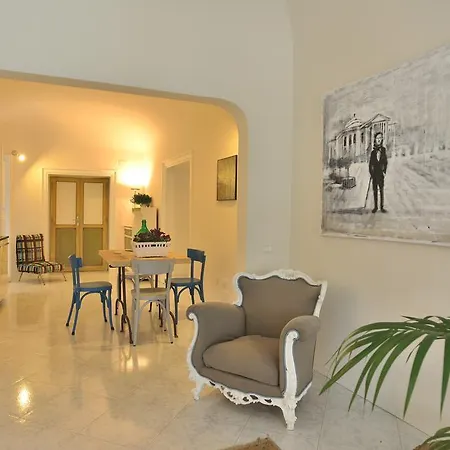 Nyaraló La Dei Corrieri *